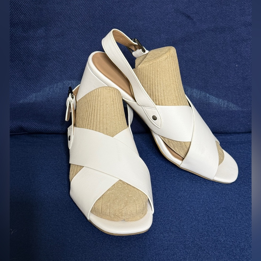 Aeorsoles block heel open toe cross front sling back NWOT - 8